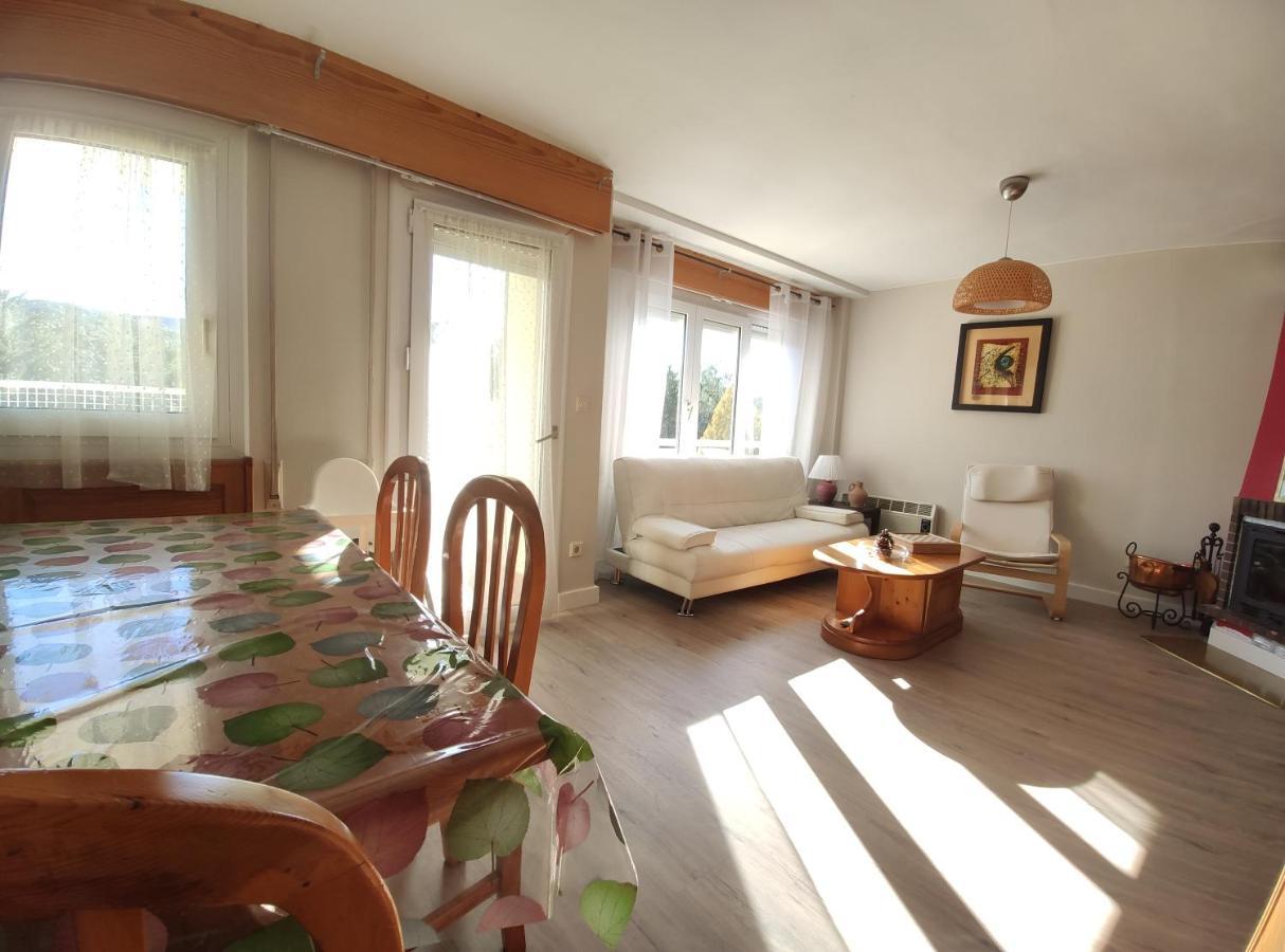 gabardito 2 Apartment Villanua Bagian luar foto